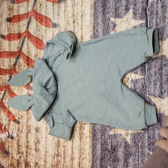 Onesie Bunny - Picture 3 of 5